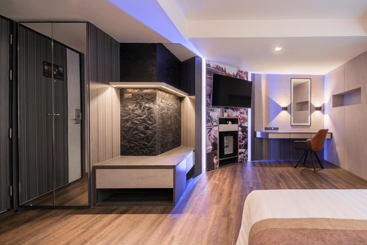 Aspira Gems Center Silom Hotel Bangkok Kamer foto