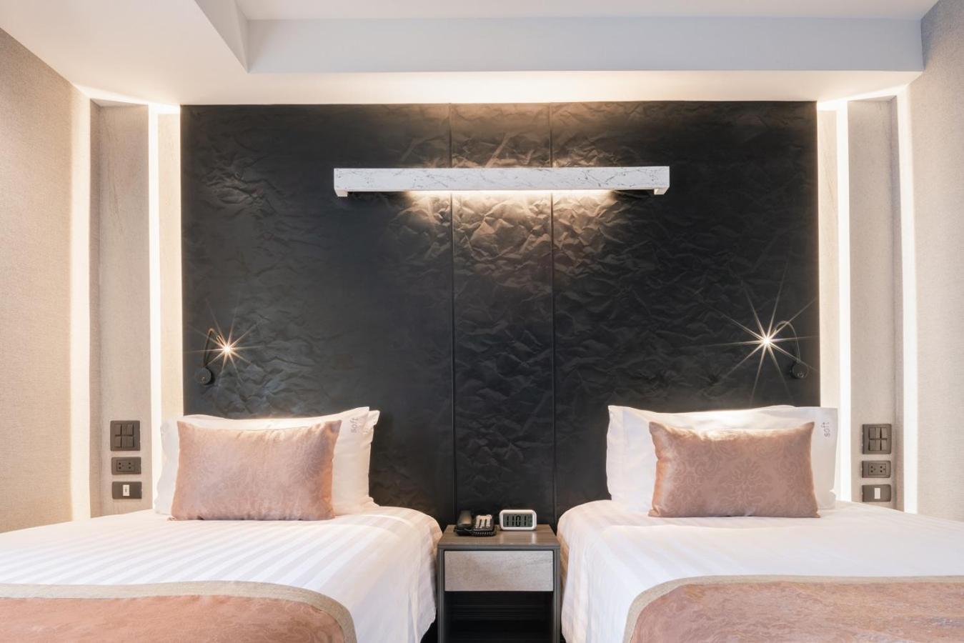 Aspira Gems Center Silom Hotel Bangkok Kamer foto